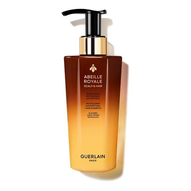 El champú Royal Abeille revitaliza y el tratamiento de la fortificación de Guerlain.