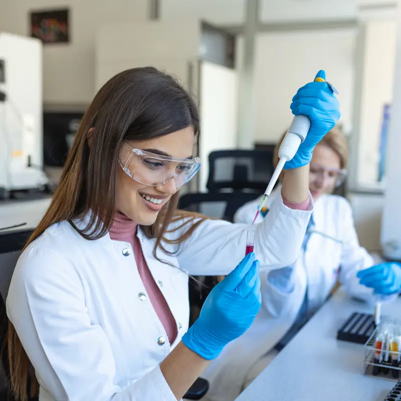 Mujer de investigación 