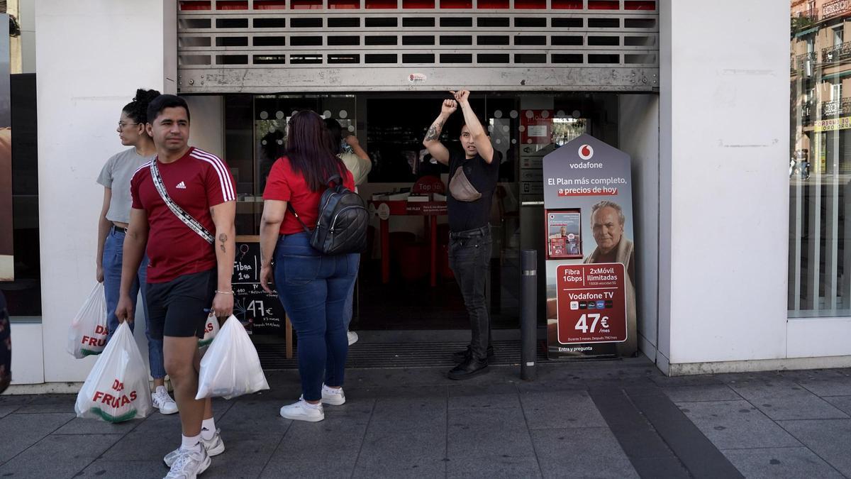 El ministro Cuerpo estima un impacto máximo de 800 millones del apagón sobre la economía