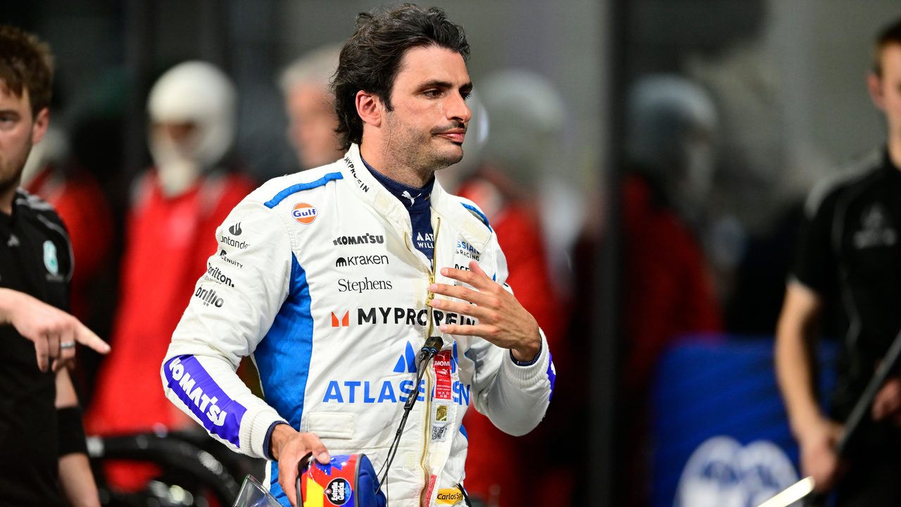 El jefe de Williams alerta sobre las mejoras del coche de Carlos Sainz: «Estamos un poco acorralados»
