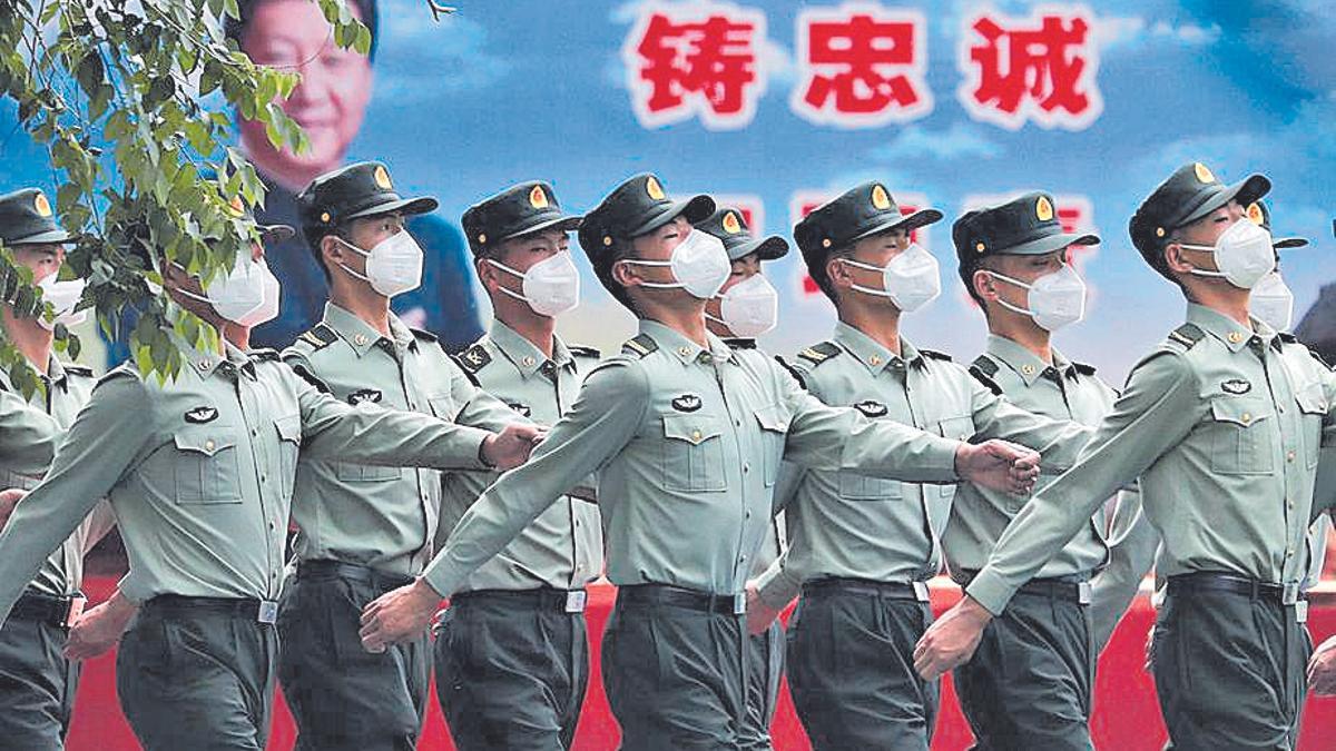 China apunta a EEUU como posible origen del coronavirus en plena disputa por los aranceles
