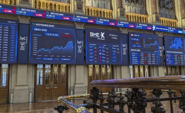El mercado castiga a Indra con caídas del 4% por su posible integración con Escribano Mechanical