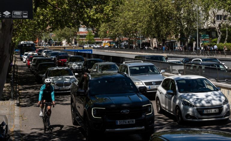 Consumo abre una investigación por posibles subidas de precios de los VTC desde el apagón