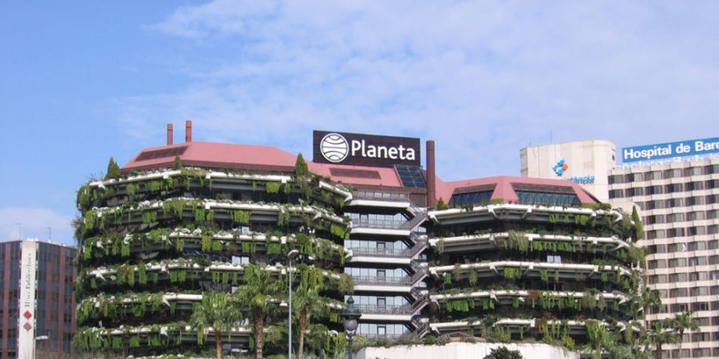 Amancio Ortega compra por 240 millones la sede de Planeta en Barcelona, uno de los edificios más reconocibles de la Diagonal