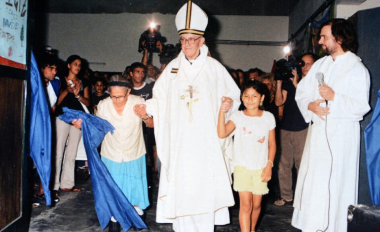Jefe de Estado y líder religioso, el poder dual del papa
