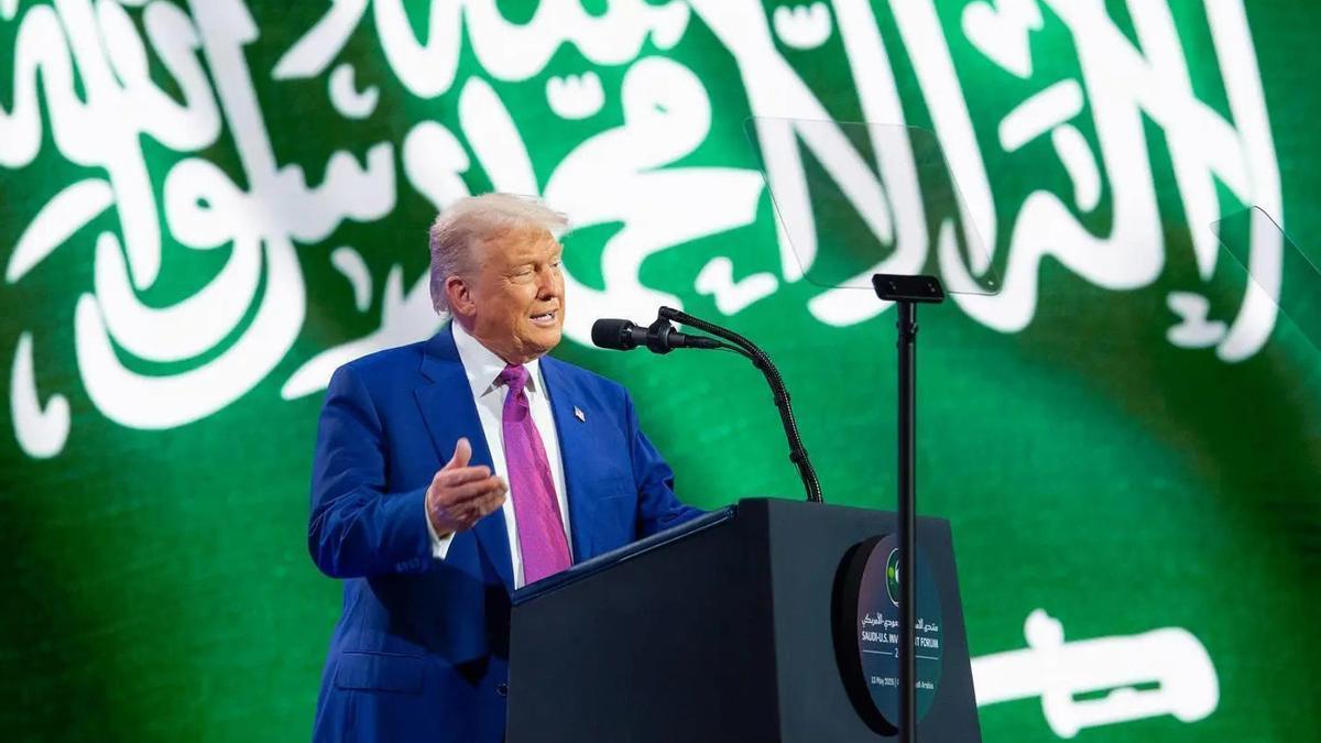 Trump cierra un sorprendente viaje a países del Golfo que subraya cambios en sus dinámicas en Oriente Próximo