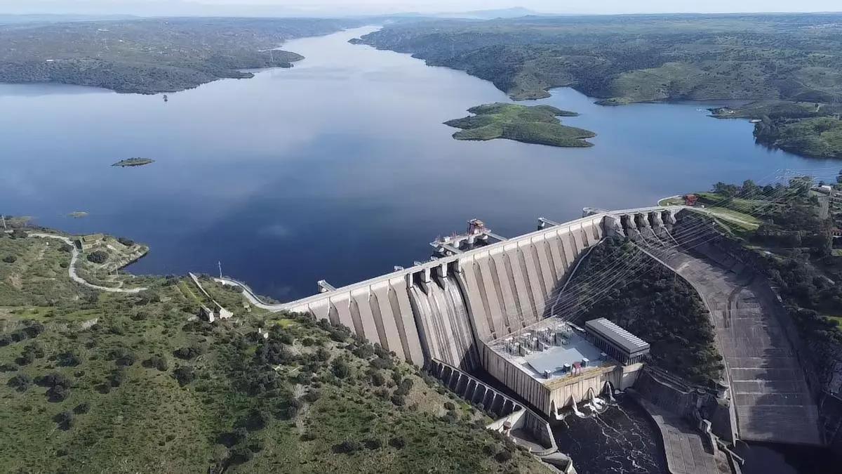 el gigante que salvó el apagón y las inundaciones