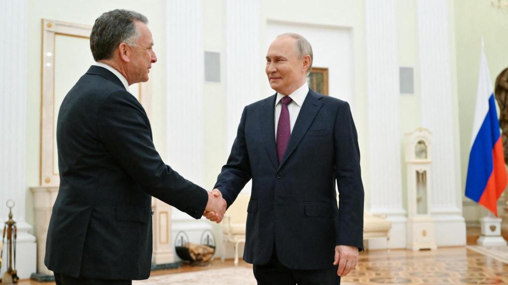El enviado de Donald Trump, Steve Witkoff, se reunió este viernes en Moscú con el presidente ruso Vladimir Putin.