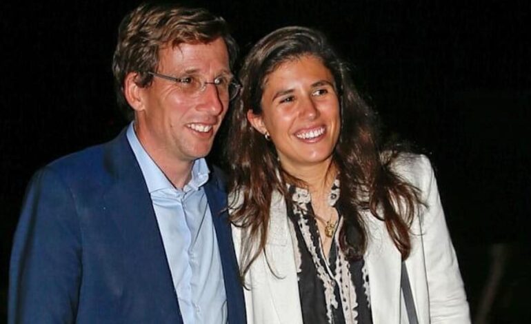 José Luis Martínez-Almeida celebró su 50 cumpleaños en Málaga junto a su mujer, su cuñado e Irene Urdangarin