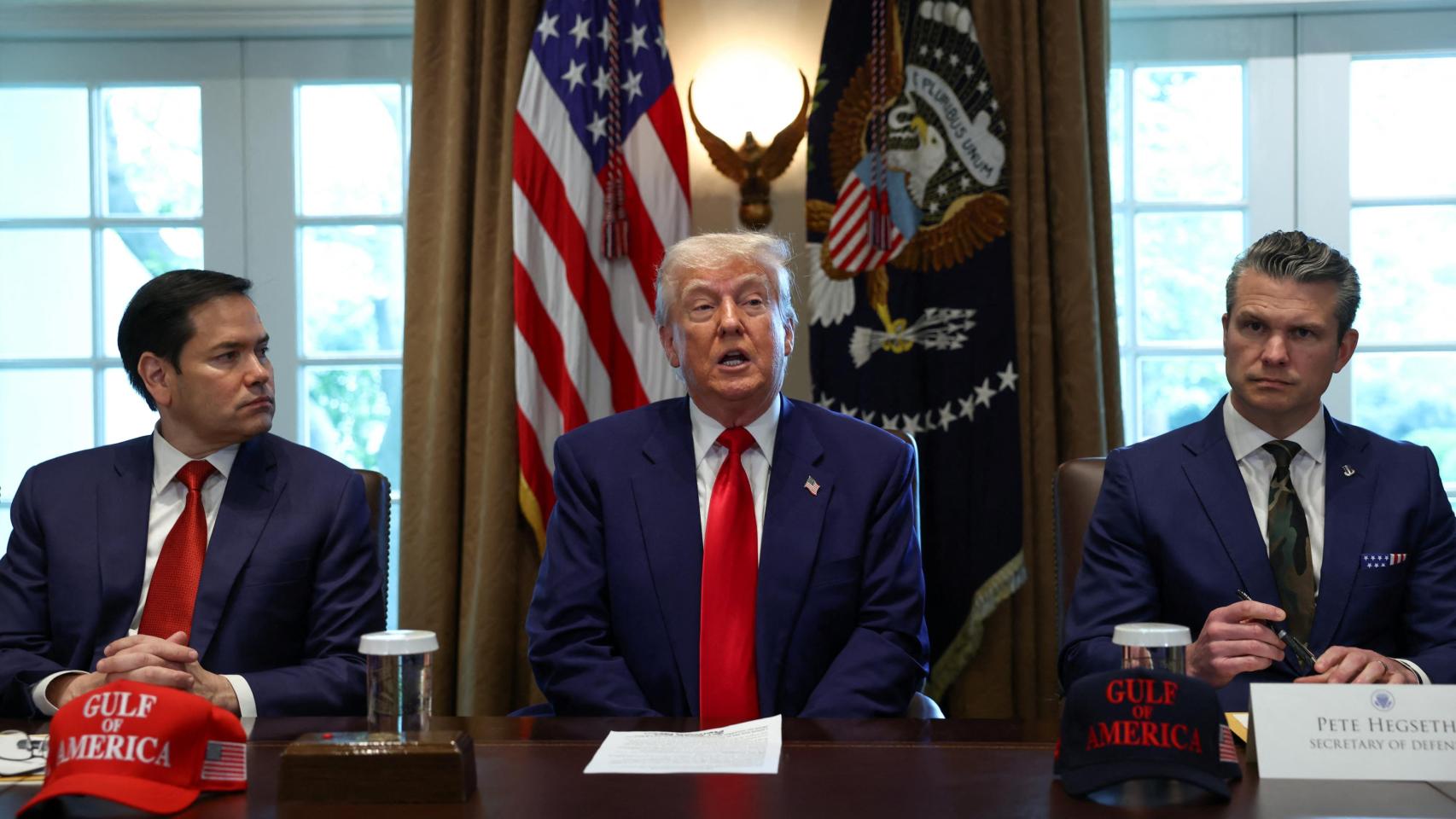 Trump celebra los 100 días de su gobierno firmando el acuerdo de exploración de tierras raras con Ucrania