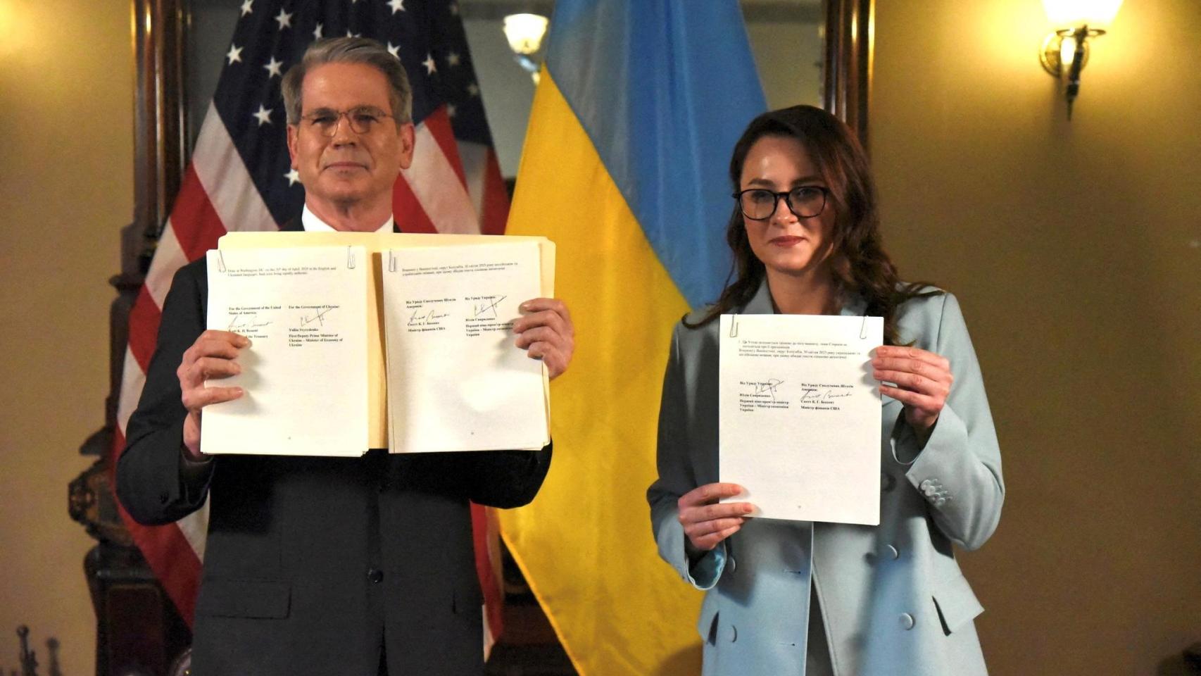 Ucrania garantiza su soberanía y el pago de armamento a EEUU