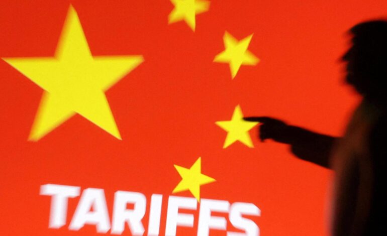 China afirma que está «evaluando» iniciar negociaciones comerciales con EEUU para aliviar los aranceles
