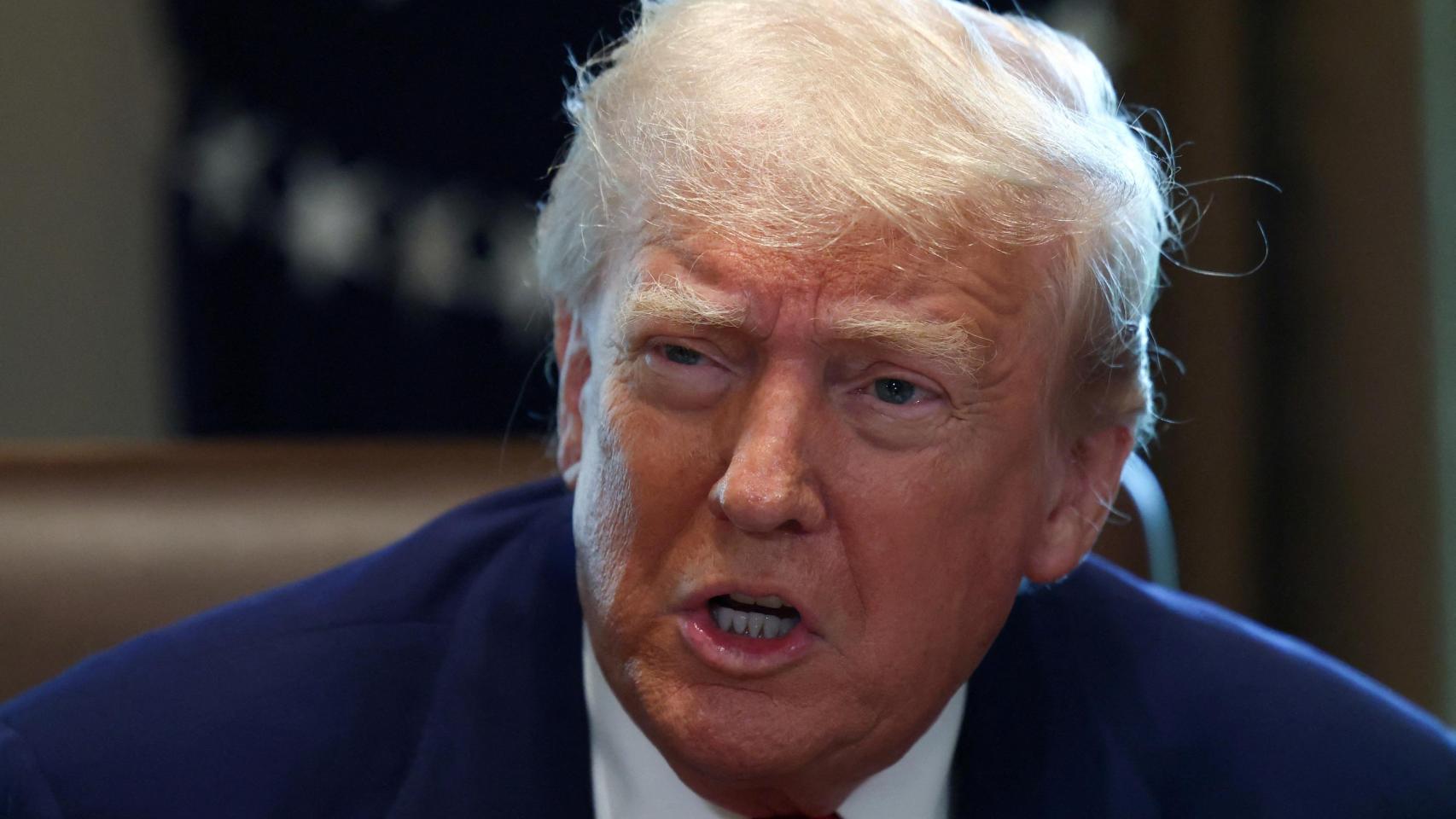 Trump vuelve a cargar contra la Justicia de EEUU por «no permitirle» deportar migrantes: «Nuestro país está acabado»