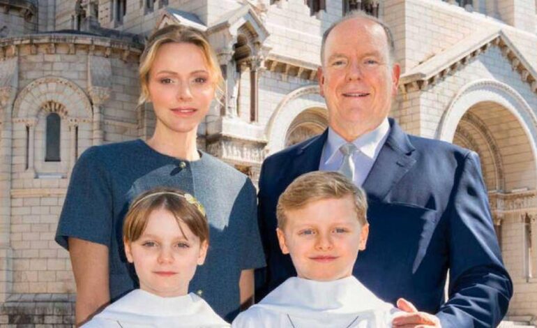 Jacques y Gabriella, los mellizos de Alberto y Charlène de Mónaco, celebran la Primera Comunión: las tiernas imágenes