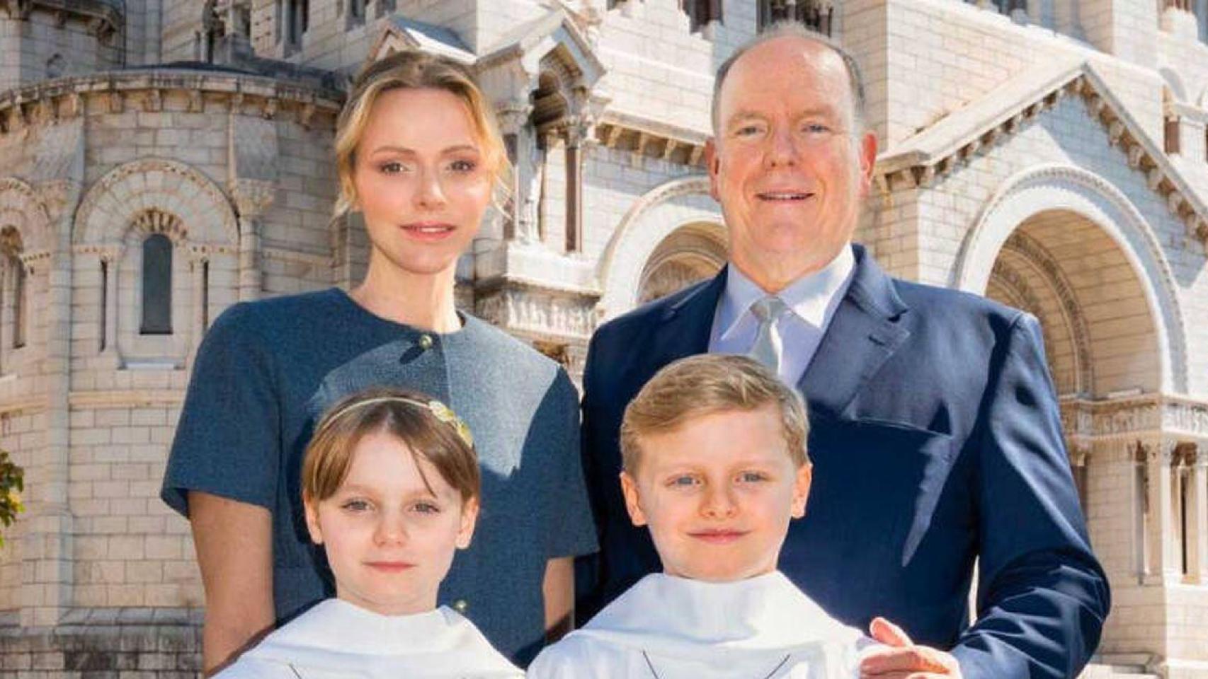 Jacques y Gabriella, los mellizos de Alberto y Charlène de Mónaco, celebran la Primera Comunión: las tiernas imágenes