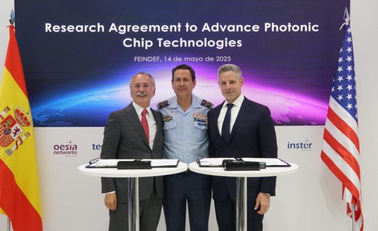 Grupo Oesía y Lockheed Martin cierran un acuerdo de investigación para impulsar las tecnologías de chips fotónicos