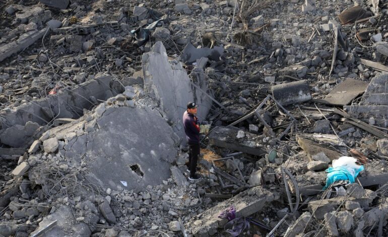 Israel mata a 74 palestinos en nuevos bombardeos contra Gaza sólo horas antes de su participación en Eurovisión