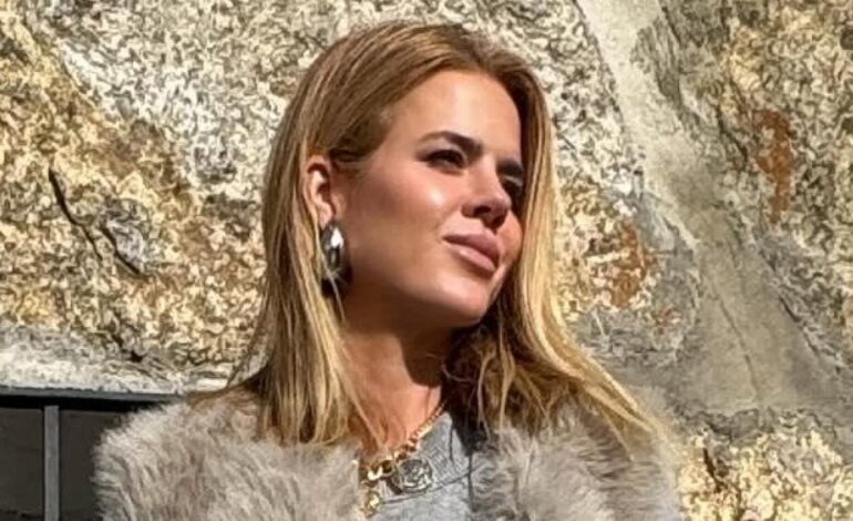 Amelia Bono no se los quita de encima