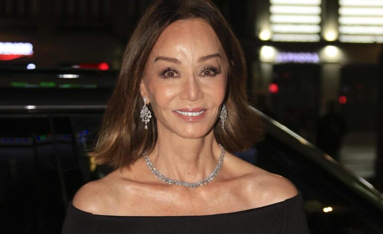 Imágenes del día: Isabel Preysler reaparece en la graduación de su nieto mayor, Alejandro Altaba, en Estados Unidos