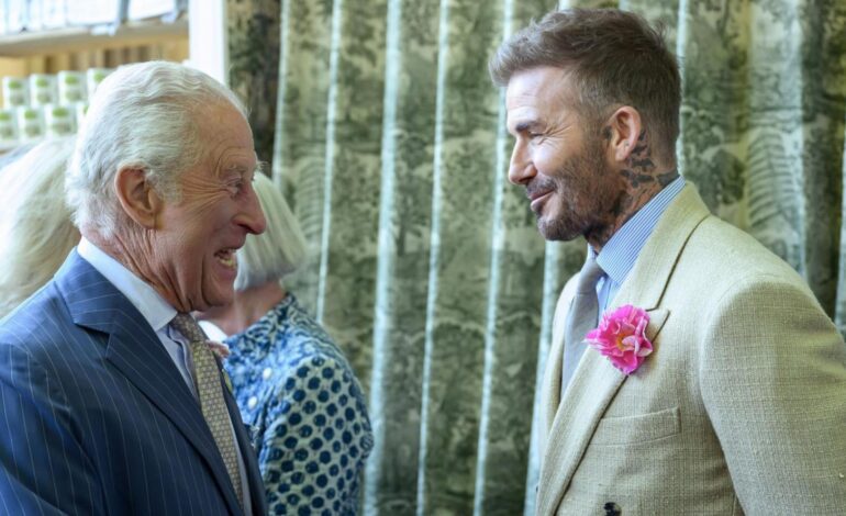 Carlos III y David Beckham se reencuentran tras los crecientes rumores de tensiones en la familia del exfutbolista