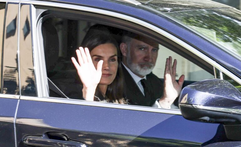 Felipe VI y Letizia acuden a la misa funeral de Serafín Sedano, capellán del Palacio de la Zarzuela, fallecido a los 92 años