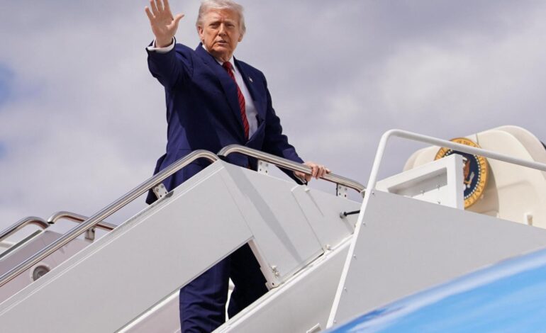 La Administración Trump despide a más de 100 funcionarios del Consejo de Seguridad Nacional de EEUU