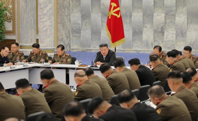 Kim Jong-un renueva su cúpula militar por el fracaso del destructor