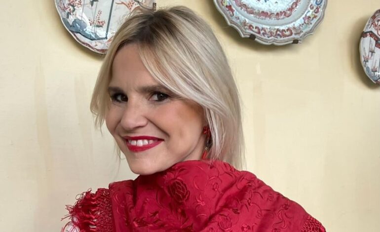 Eugenia Martínez de Irujo, entre confidencias y viejos amores: así vivió la Feria de Abril 2025