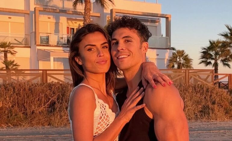 Sofía Suescun y Kiko Jiménez sufren un accidente de tráfico: «Ha sido un golpe muy seco»