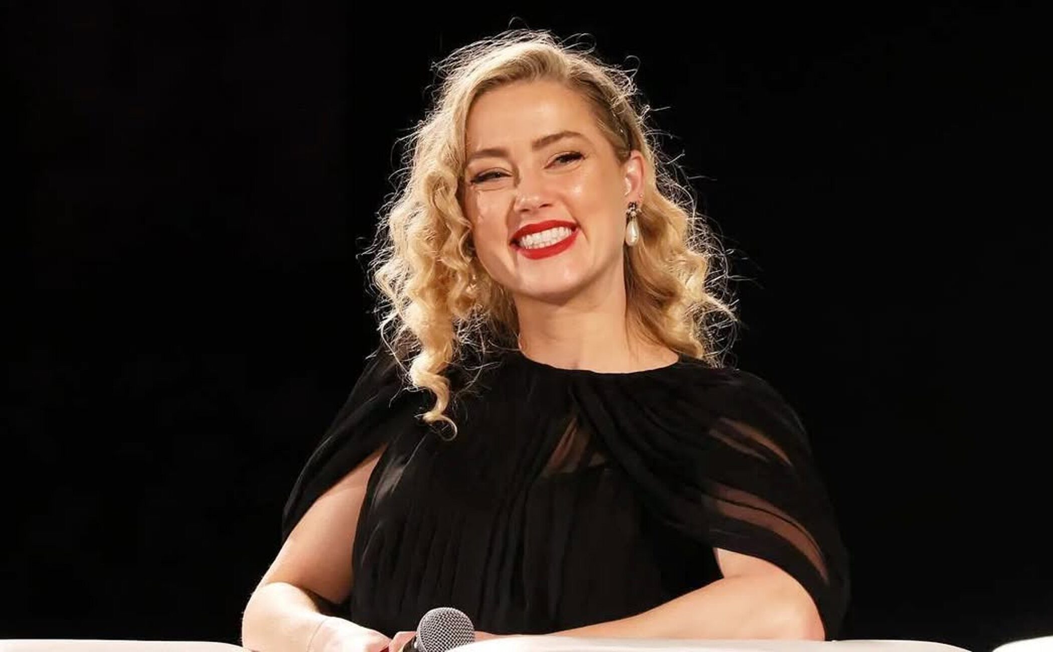 Amber Heard anuncia el nacimiento de sus gemelos Agnes y Ocean: «Mi corazón está completamente ocupado»