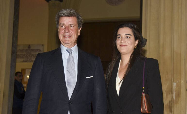 Cayetano Martínez de Irujo elige a su hija Amina como madrina de su boda con Bárbara Mirjan y excluye a Genoveva Casanova