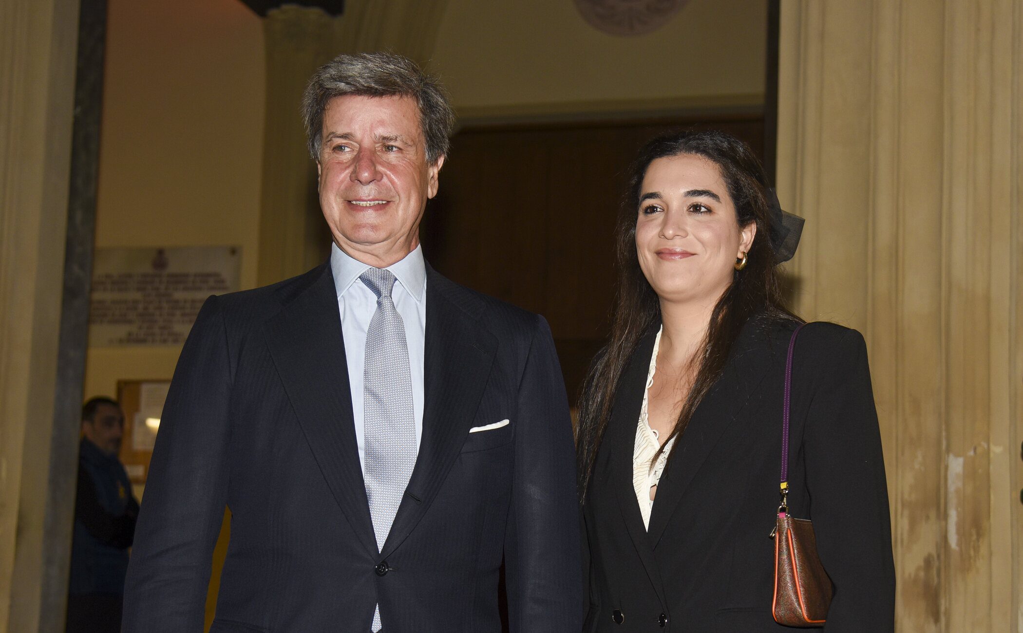 Cayetano Martínez de Irujo elige a su hija Amina como madrina de su boda con Bárbara Mirjan y excluye a Genoveva Casanova
