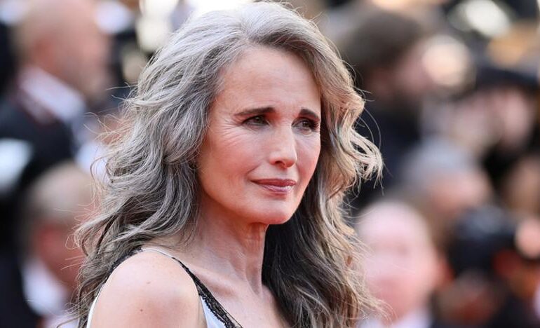 La laca que usan las mujeres de 60 en Cannes fija el peinado y cuesta 5 euros