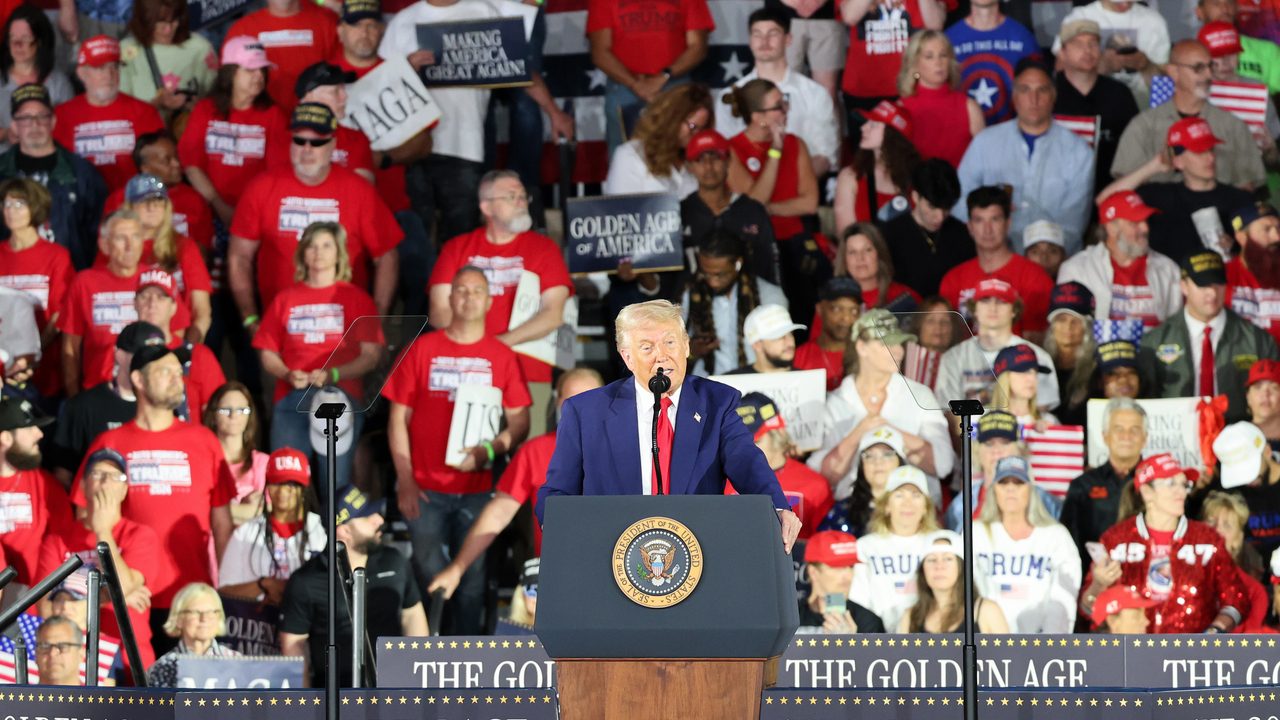 Los cien días de mano dura contra los aliados de Trump