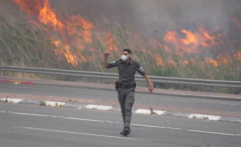 Alerta máxima en Israel por los devastadores incendios alrededor de Jerusalén