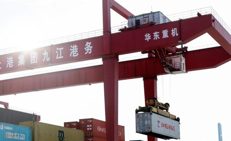 China afirma que está «evaluando» iniciar negociaciones comerciales con Estados Unidos