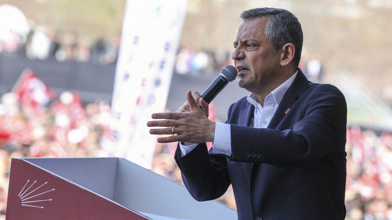 Agredido en Estambul el líder del principal partido de la oposición turca
