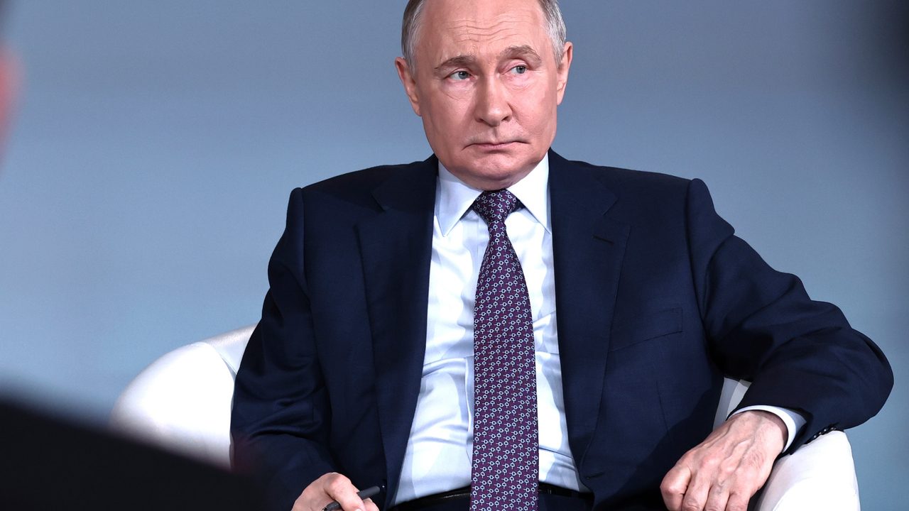 Putin asegura que Rusia tiene fuerzas para ganar la guerra en Ucrania sin usar armas nucleares