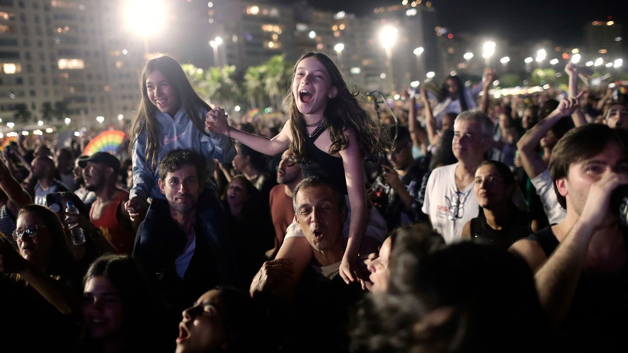 La Policía de Brasil impidió un atentado con bomba durante el concierto de Lady Gaga en Copacabana al que acudieron dos millones de personas