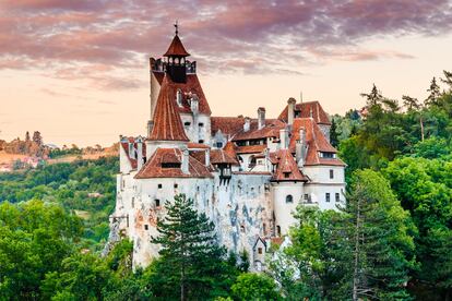 El castillo de Bran, atracción turística gracias al personaje de Drácula.