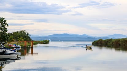 El paisaje de la Laguna de Tres Palos, en Acapulco.