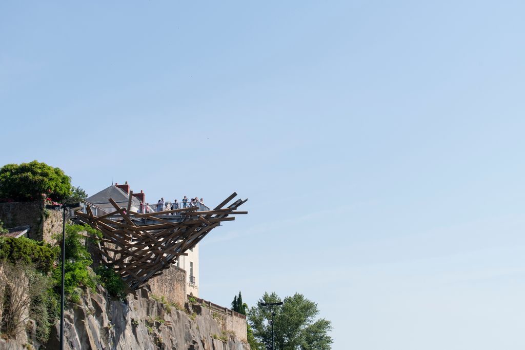 El Belvédère de L´Hermitage, obra de Tadashi Kawamata. Desde aquí se obtienen unas vistas impresionantes de la ciudad de Nantes y del río Loira.