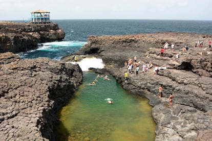 El Ojo Azul, una de las atracciones turísticas en la isla de Sal.