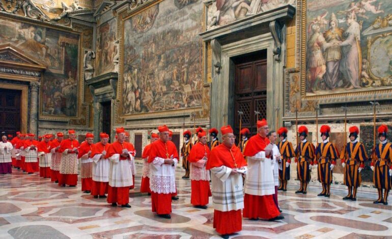 QUÉ SIGNIFICA ‘EXTRA OMNES’ | El diccionario del cónclave para elegir al nuevo Papa