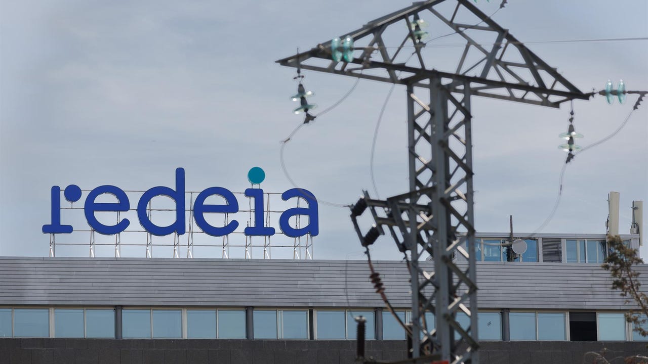 El Gobierno admite que las medidas para evitar otro apagón encarecerán el recibo de la luz