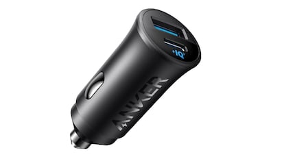 ofertas amazon ultima hora: adaptador de coche con diseño de tipo mechero y dos puertos usb.