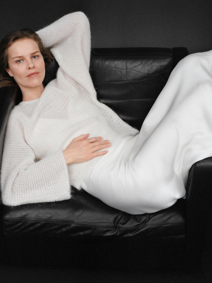 Eva Herzigova, en una de las fotos de la campaña de Zara.