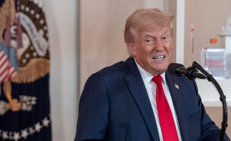 Trump apunta a una bajada de los aranceles a China al 80% antes de la reunión con Pekín