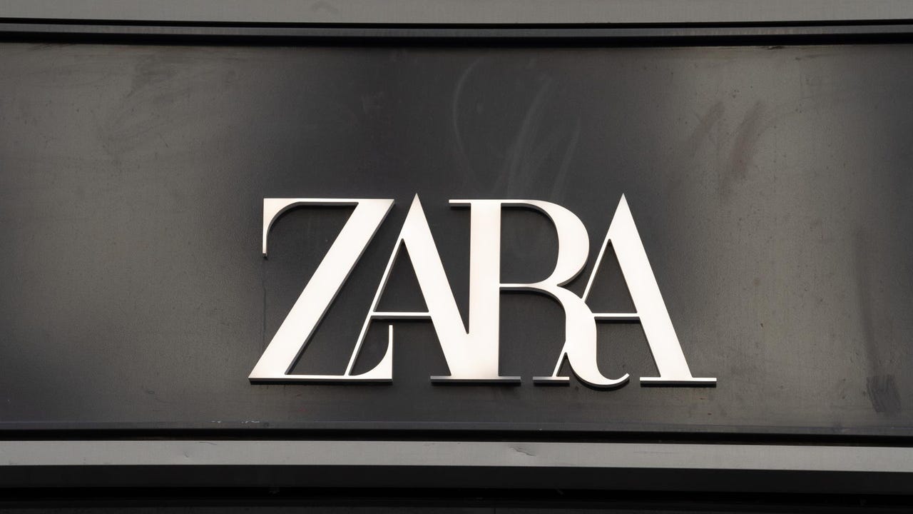 Zara celebra medio siglo de su primera tienda
