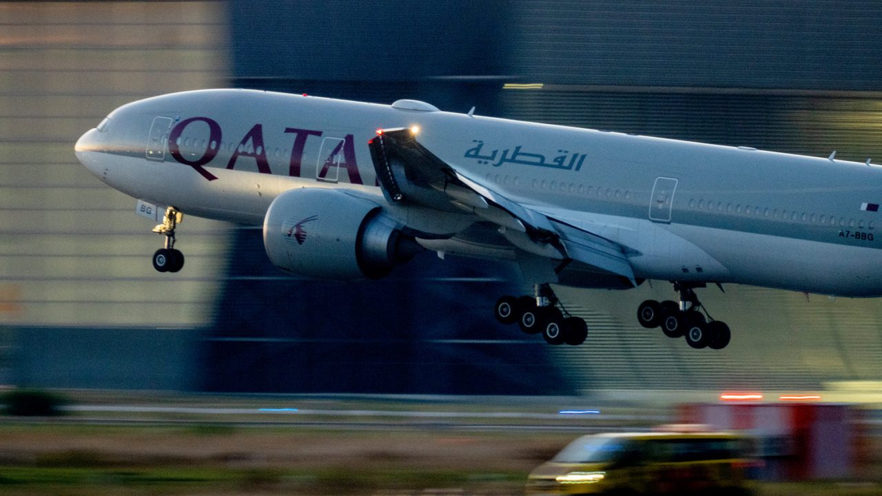 Qatar Airways acuerda la compra de 160 aviones a Boeing en plena visita de Trump